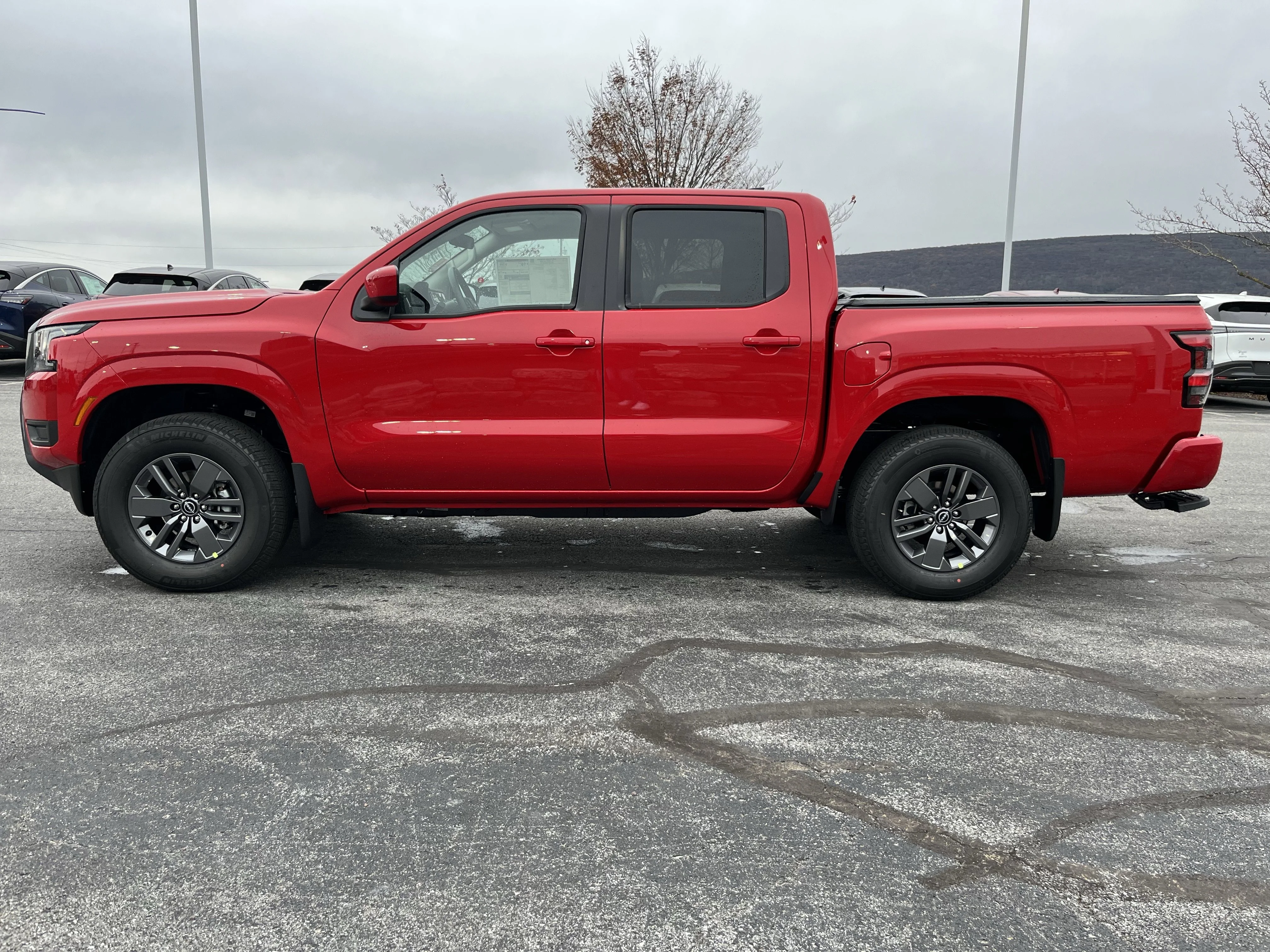 2026 Nissan Frontier SV - Photo 7