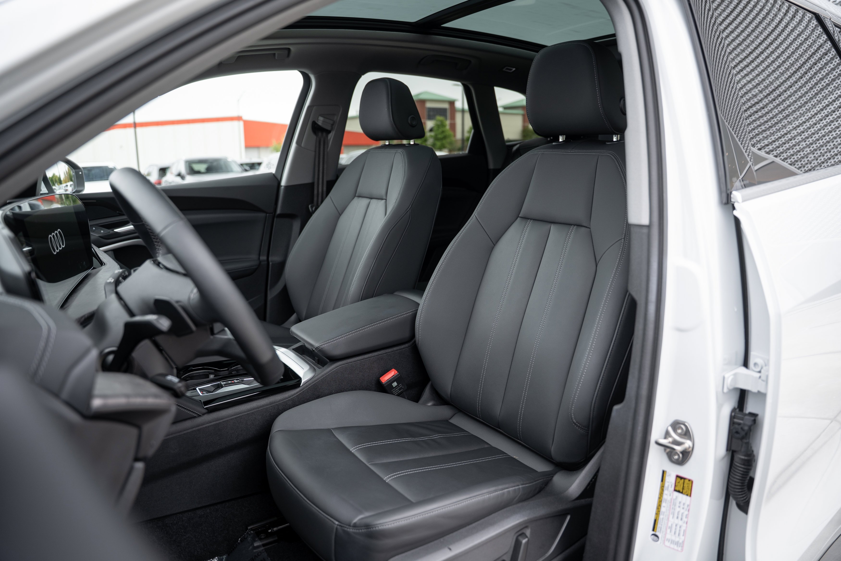 2025 Audi Q5 Premium - Photo 10