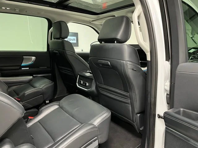 Used 2025 White Ford Platinum image 49