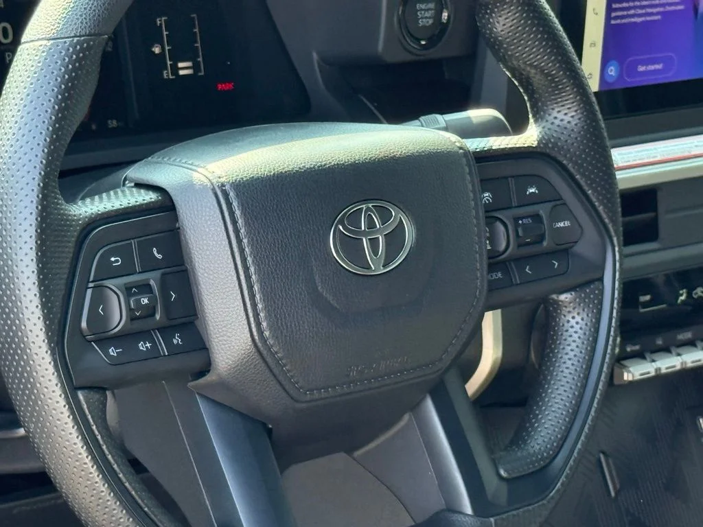 2025 Toyota Tacoma SR5 - Photo 24