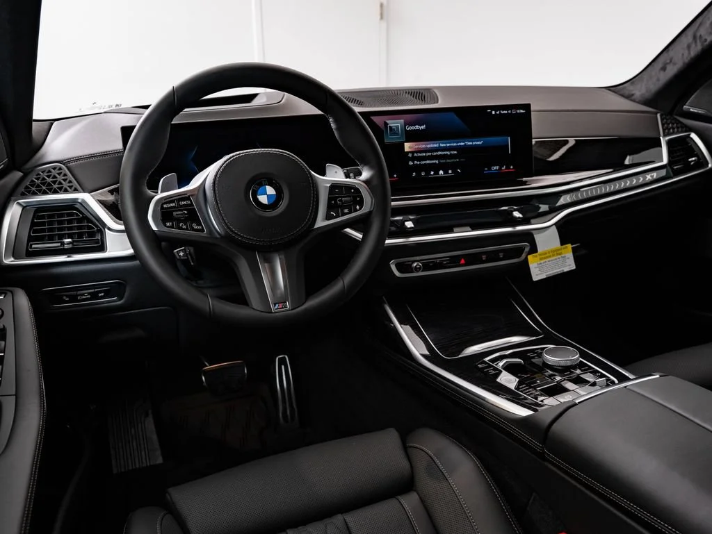 New 2027 Dravit Grey Metallic BMW xDrive40i image 4