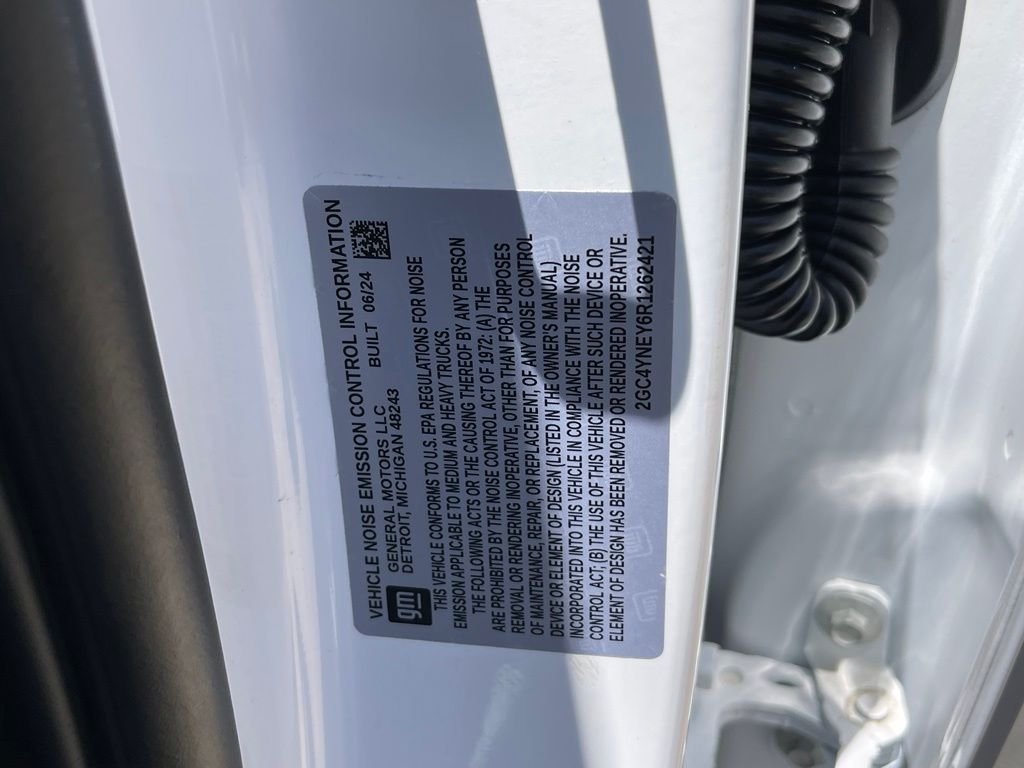 Used 2024 White Chevrolet LT image 28