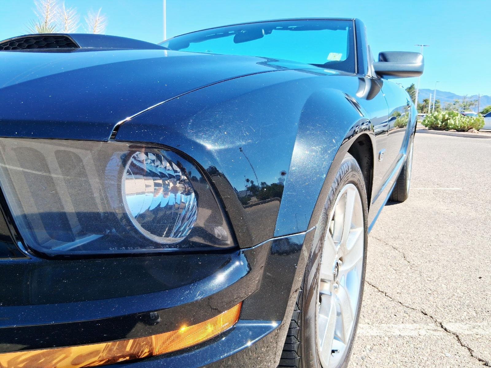Used 2007  Ford GT Deluxe image 7