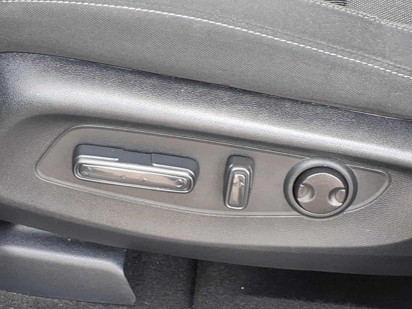 2025 Honda CR-V EX - Photo 19