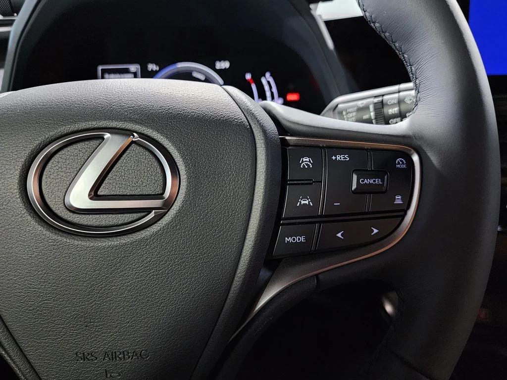 New 2026 Silver Lexus 300h image 17