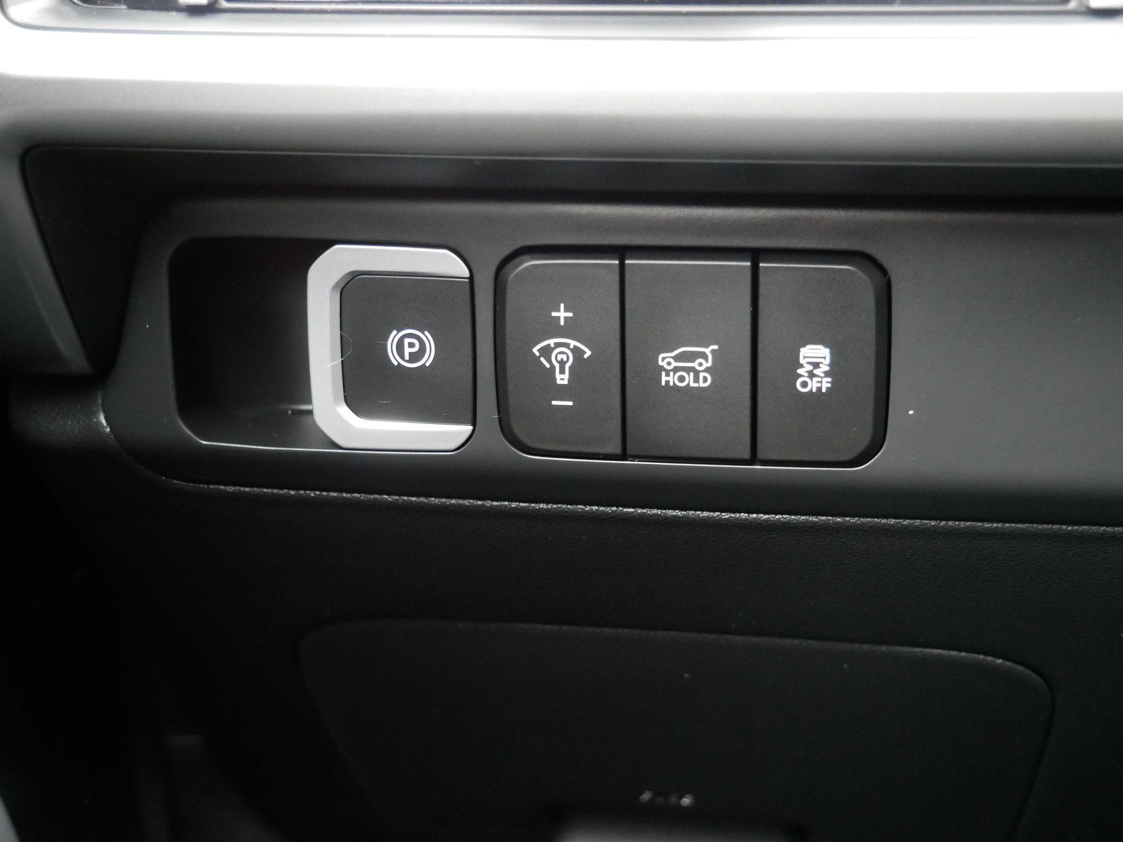 Certified Used 2026 Phantom Black Hyundai SE image 24