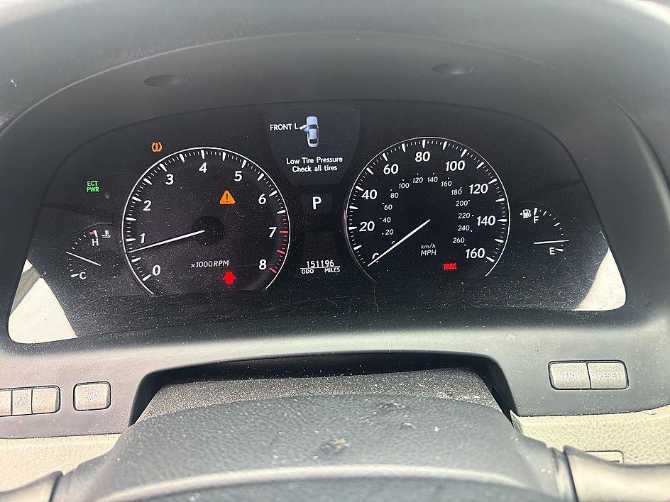 Used 2011 Smoky Granite Mica Lexus 460 image 18