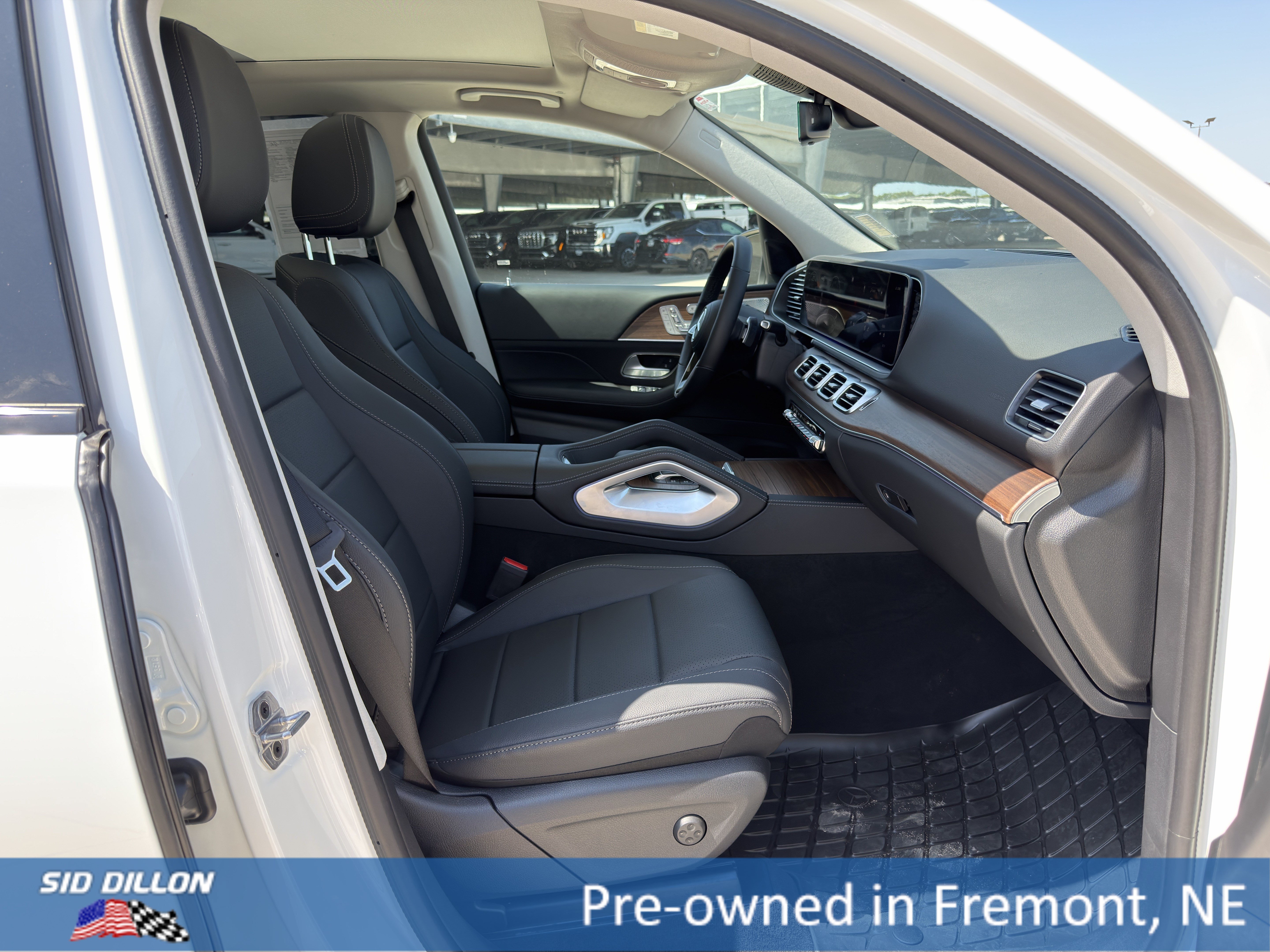 Used 2026 MANUFAKTUR Moonlight White Metallic Mercedes-Benz GLE 350 image 18