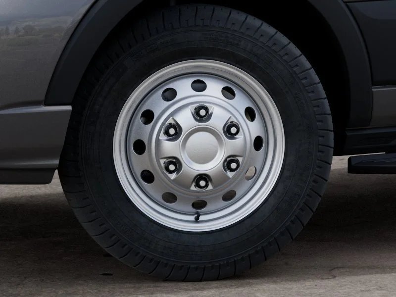 New 2027 Carbonized Gray Metallic Ford XLT image 19