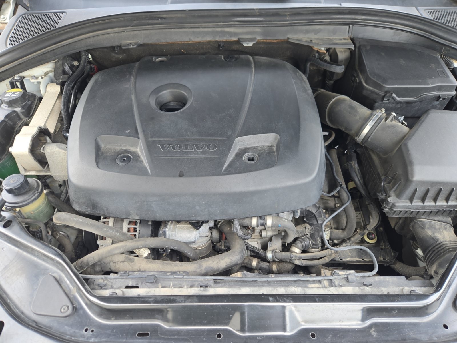 Used 2016 Ice White Volvo T5 Drive-E Premier image 30