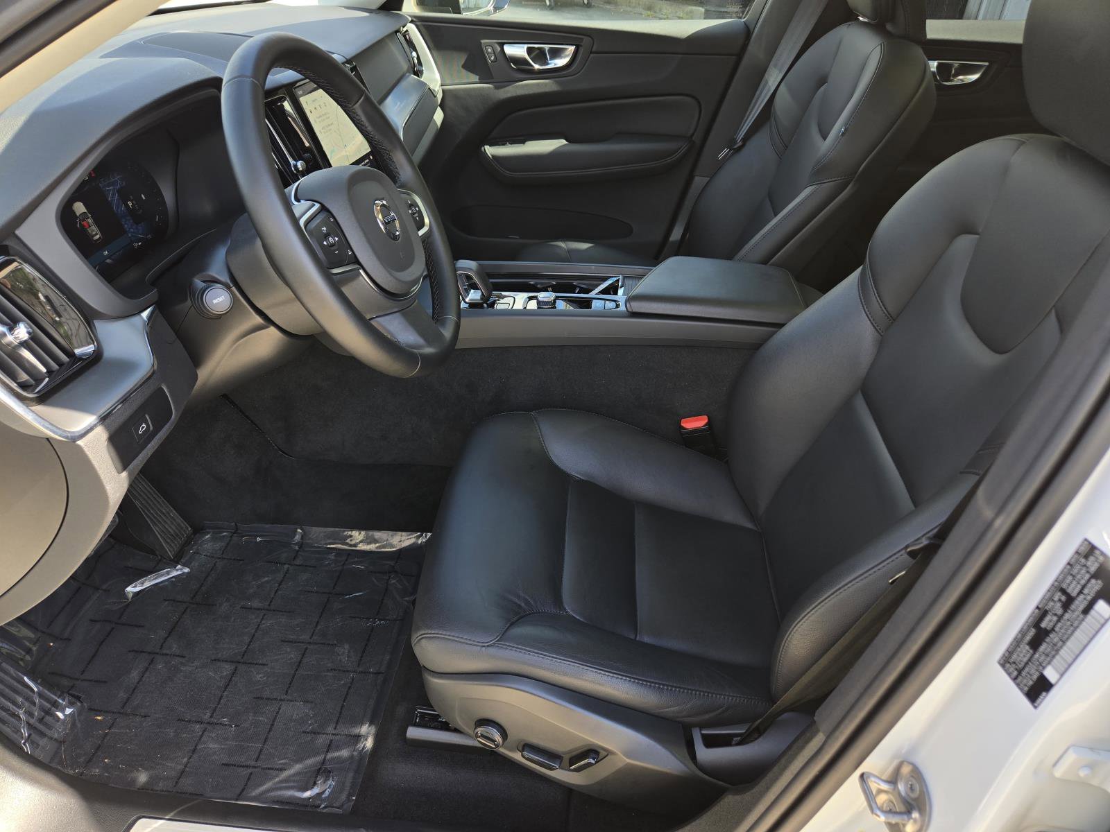 Used 2025 White Volvo Core image 26