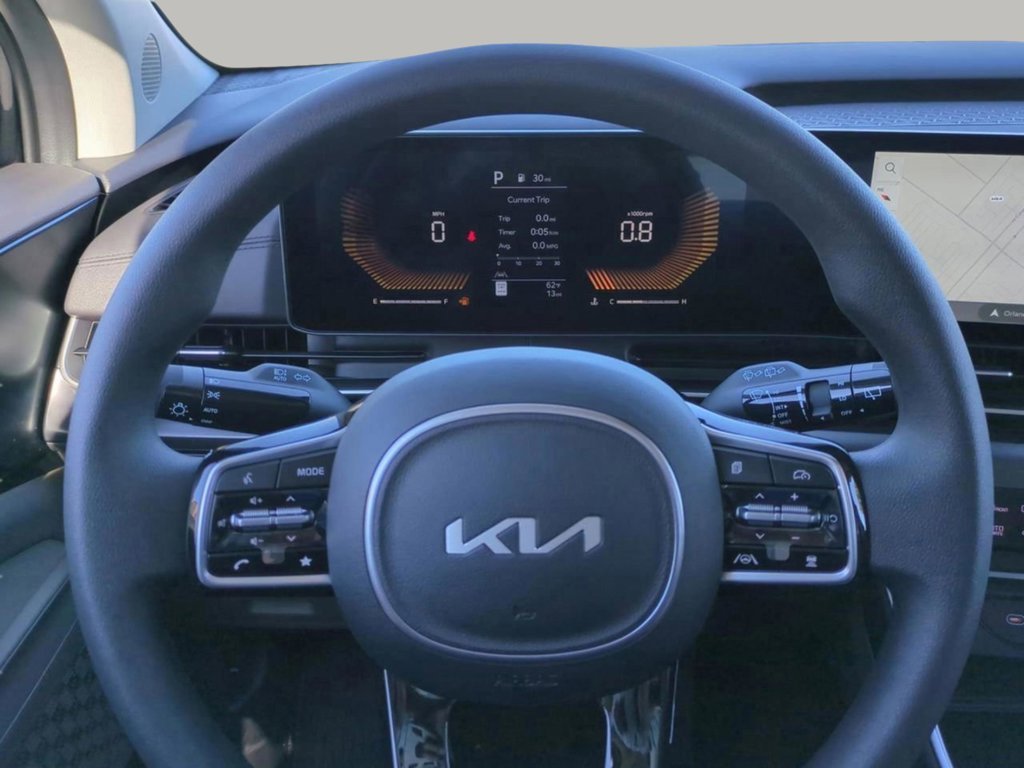 New 2026 Snow White Pearl Kia LX image 30
