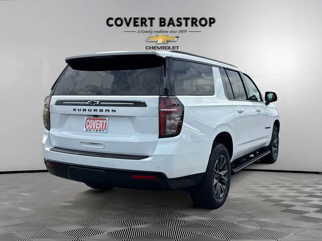 Used 2023 White Chevrolet Z71 image 6