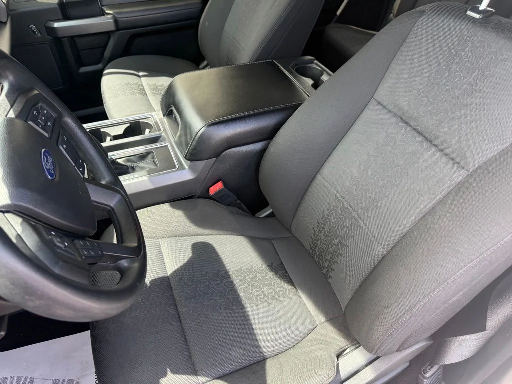 Used 2020 White Ford XLT image 17