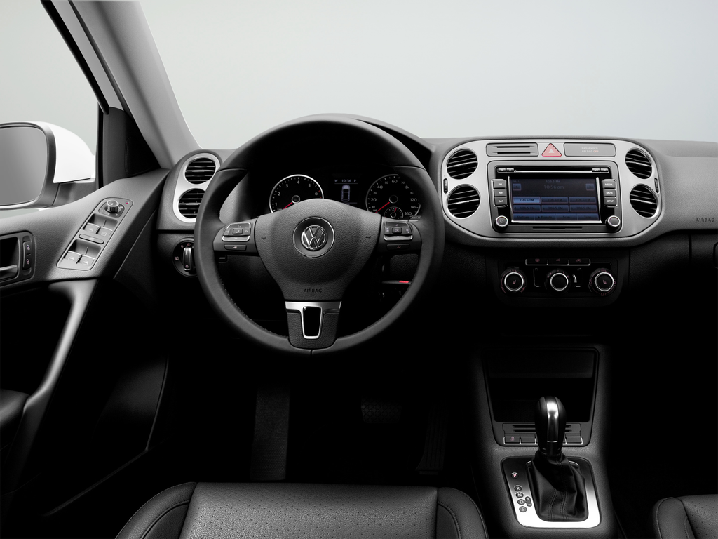 Used 2011 White Volkswagen S image 47