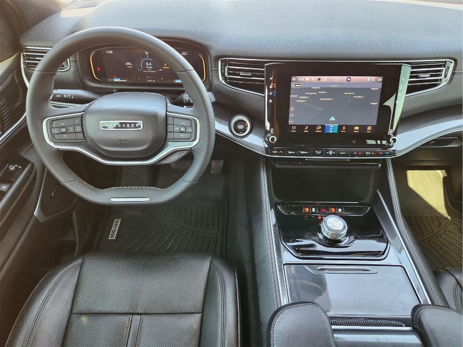 2022 Jeep Wagoneer photo 26 of 32