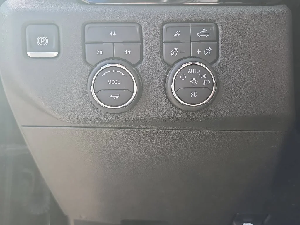 2025 Chevrolet Silverado 2500HD LT - Photo 18