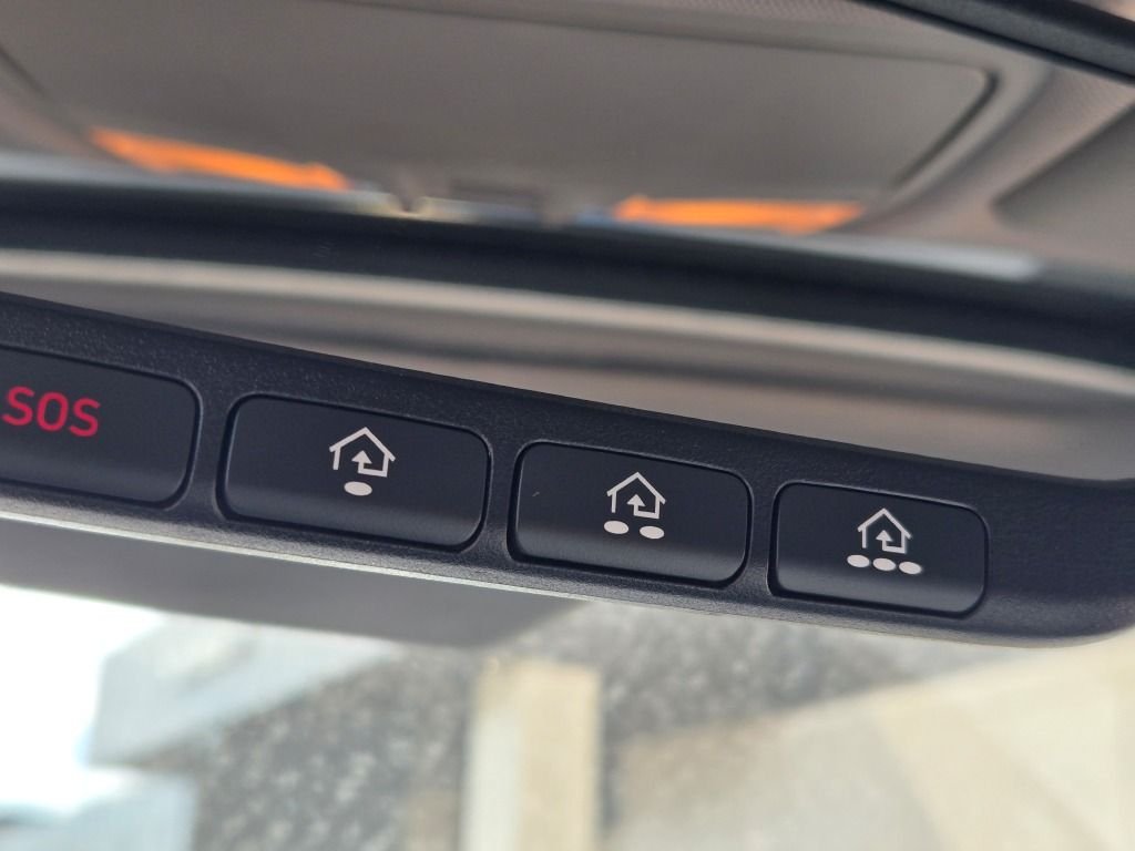 Used 2021 Ultra Black Hyundai Limited image 28