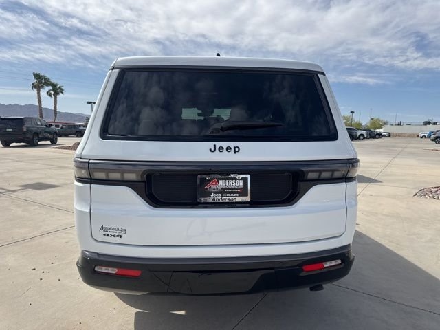 New 2026 Bright White Clear-Coat Exterior Paint Jeep Summit Obsidian image 4