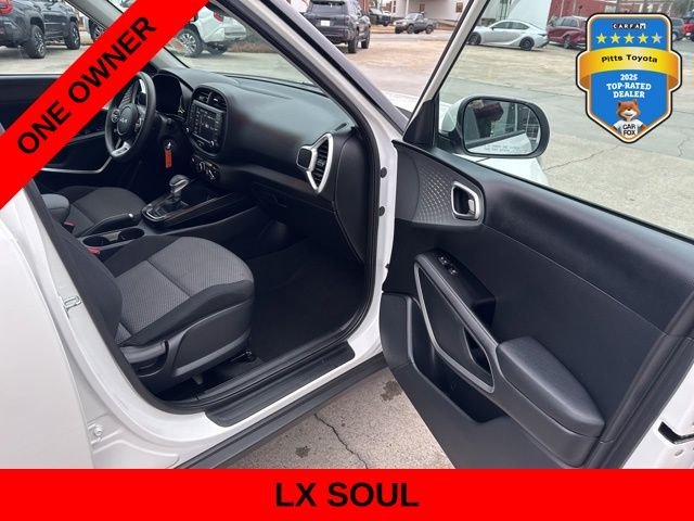 2025 Kia Soul LX - Photo 11
