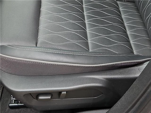 Used 2023 Cinnabar Metallic Buick Avenir All-Wheel Drive image 17