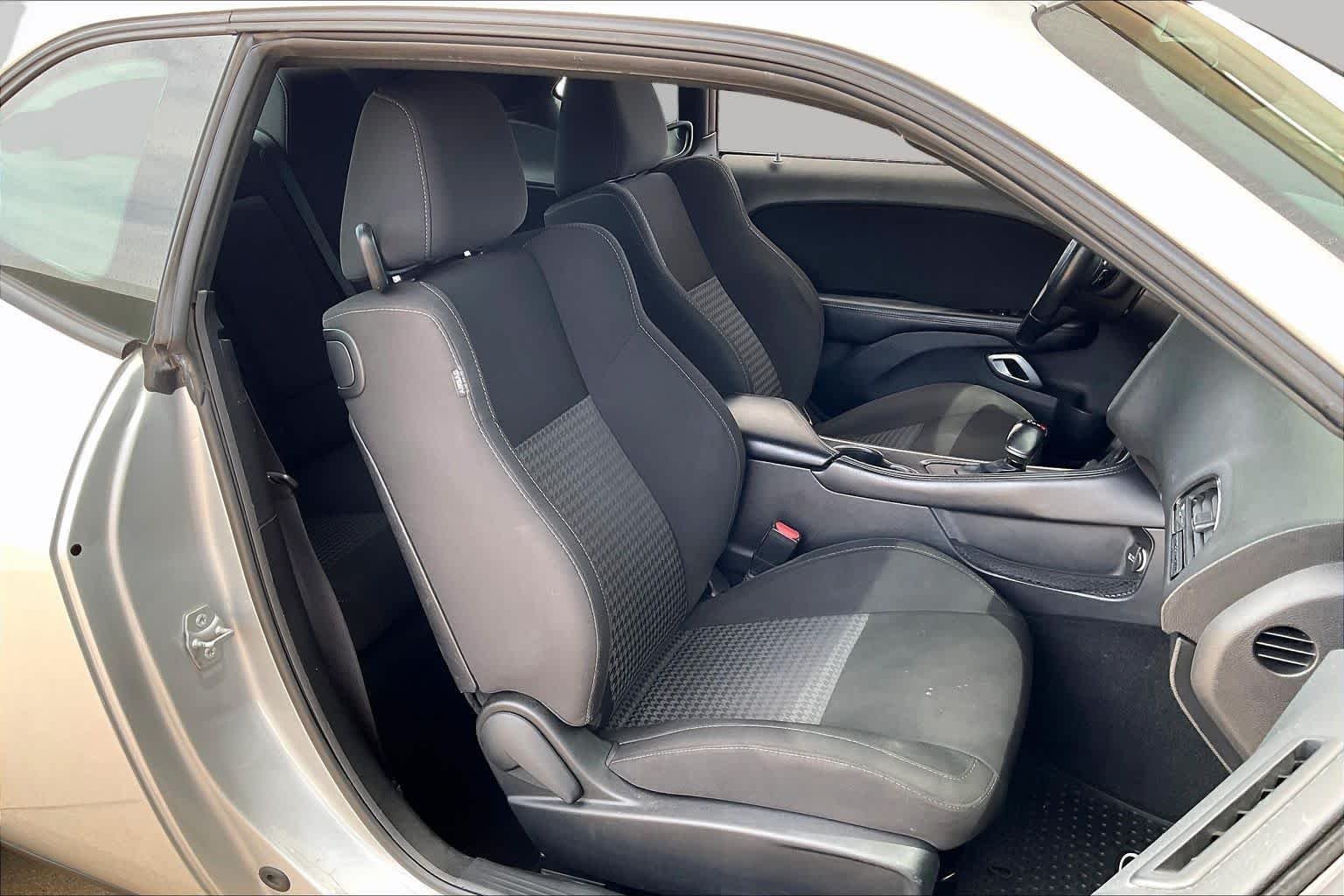 Used 2021 Triple Nickel Clearcoat Dodge R/T image 9