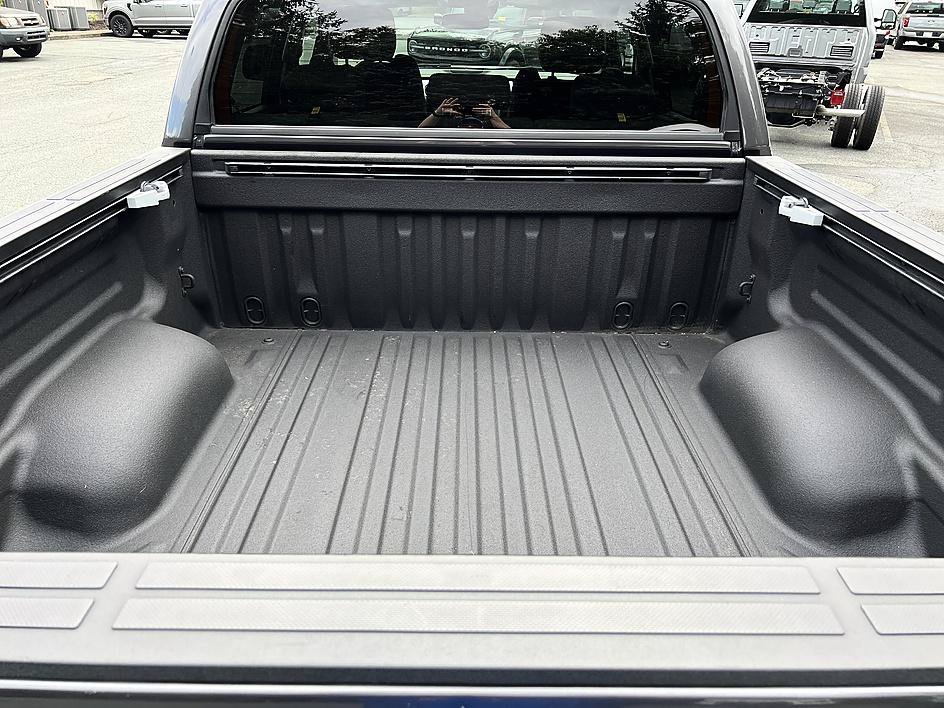Used 2018 Magnetic Gray Metallic Toyota SR5 image 22