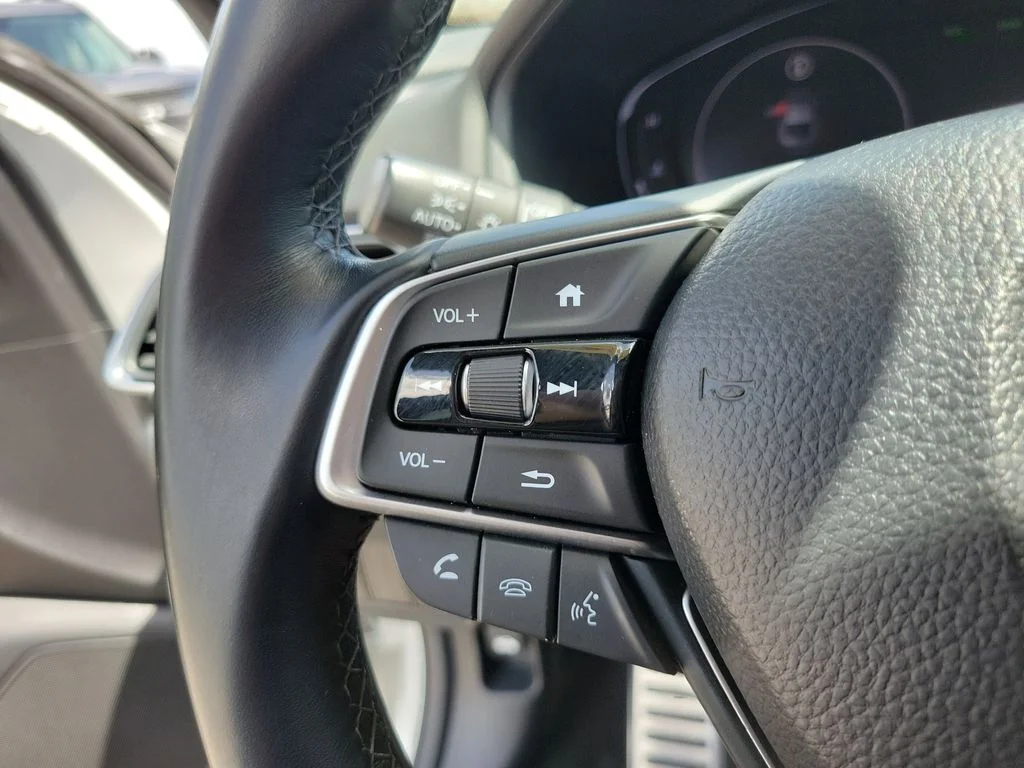 Used 2019 Platinum White Pearl Honda Sport image 20