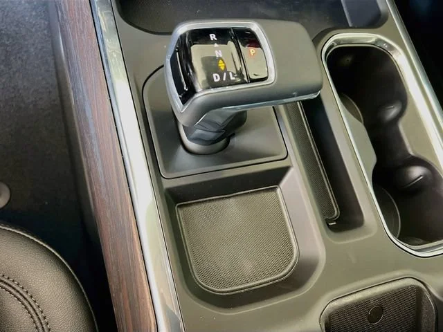 2026 GMC Sierra 1500 SLT - Photo 12
