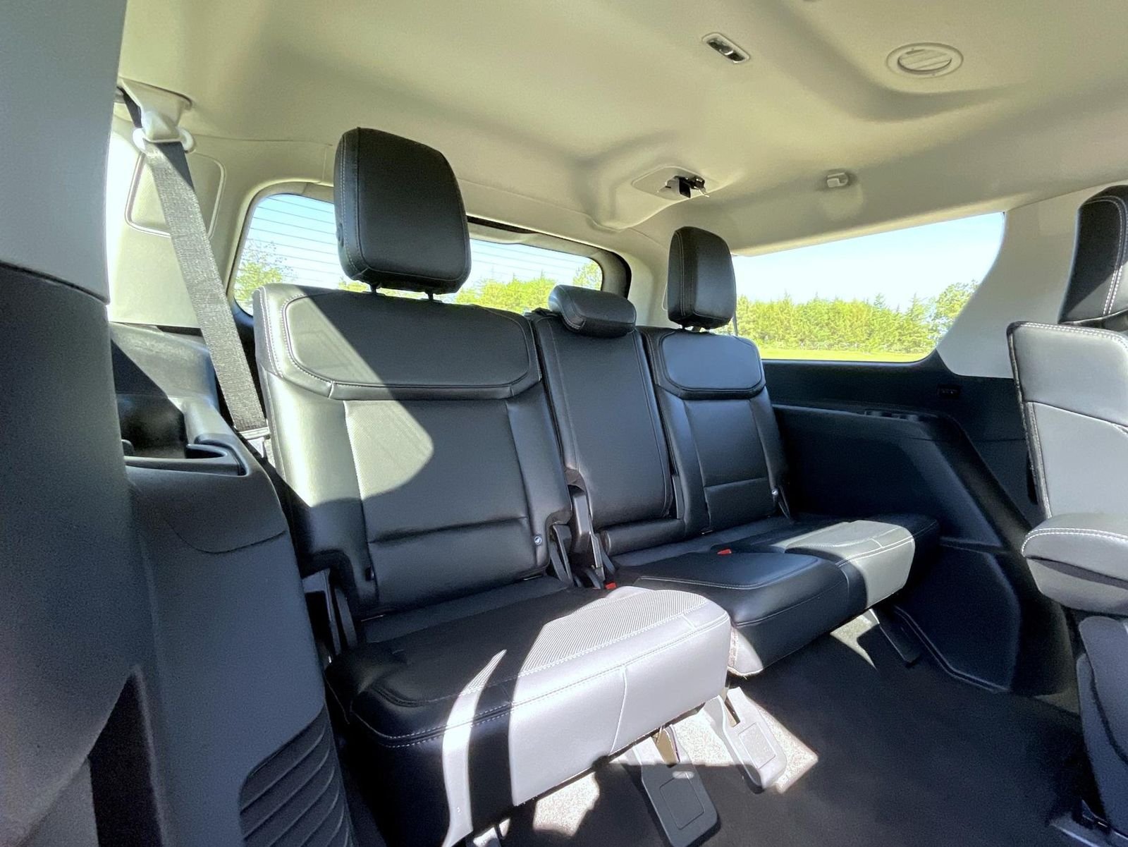 Used 2025 Black Ford Platinum image 21