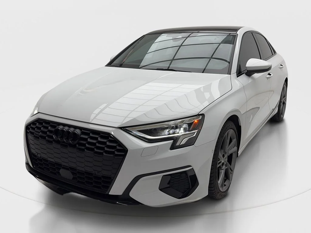 Used 2024 White Audi  image 4