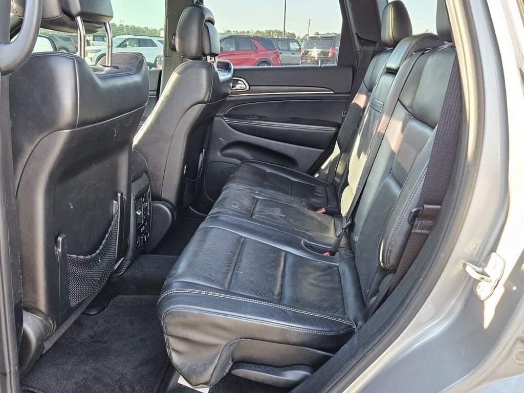 Used 2016 Silver Jeep Limited image 6
