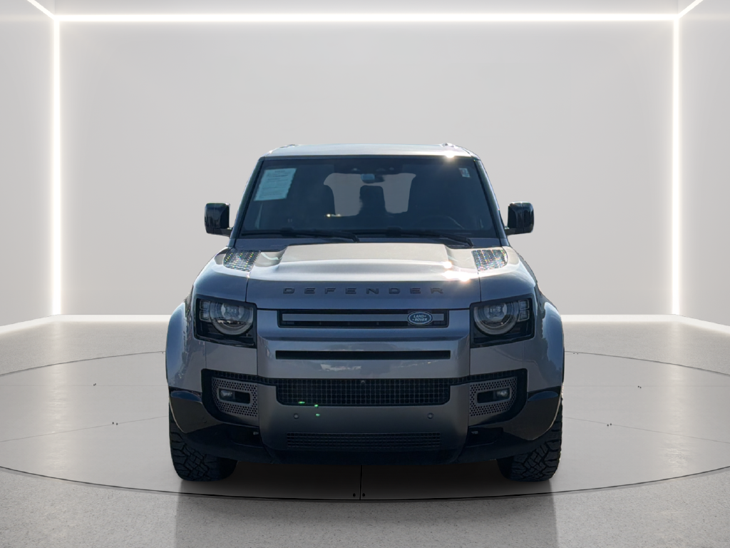 Used 2024  Land Rover Outbound image 11