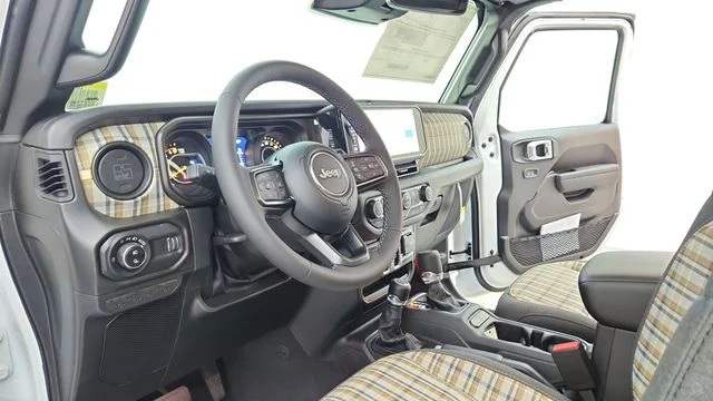 New 2026 Bright White Clear-Coat Exterior Paint Jeep 85th Anniversary Edition image 15
