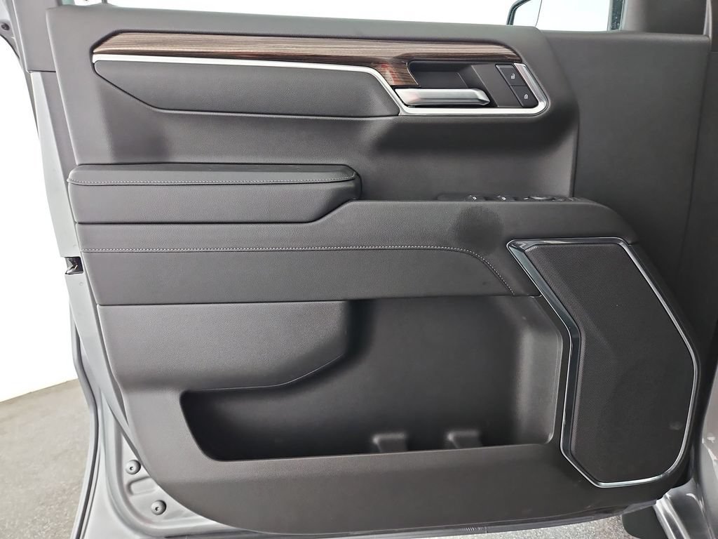 2023 Chevrolet Silverado 1500 LT - Photo 28