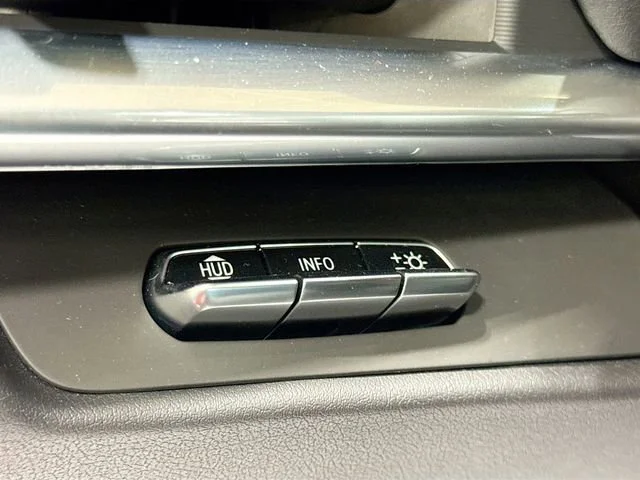 2025 Chevrolet Corvette 2LT - Photo 13