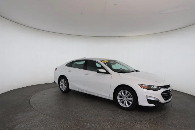 Used 2021 White Chevrolet LT image 26