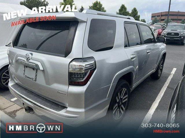 Used 2018 Classic Silver Metallic Toyota Limited image 4