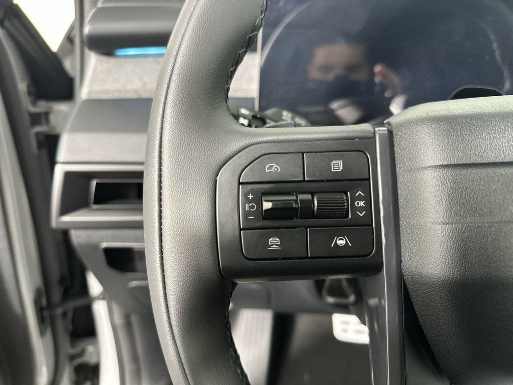 New 2027 Wolf Gray Kia X-LINE SX image 6