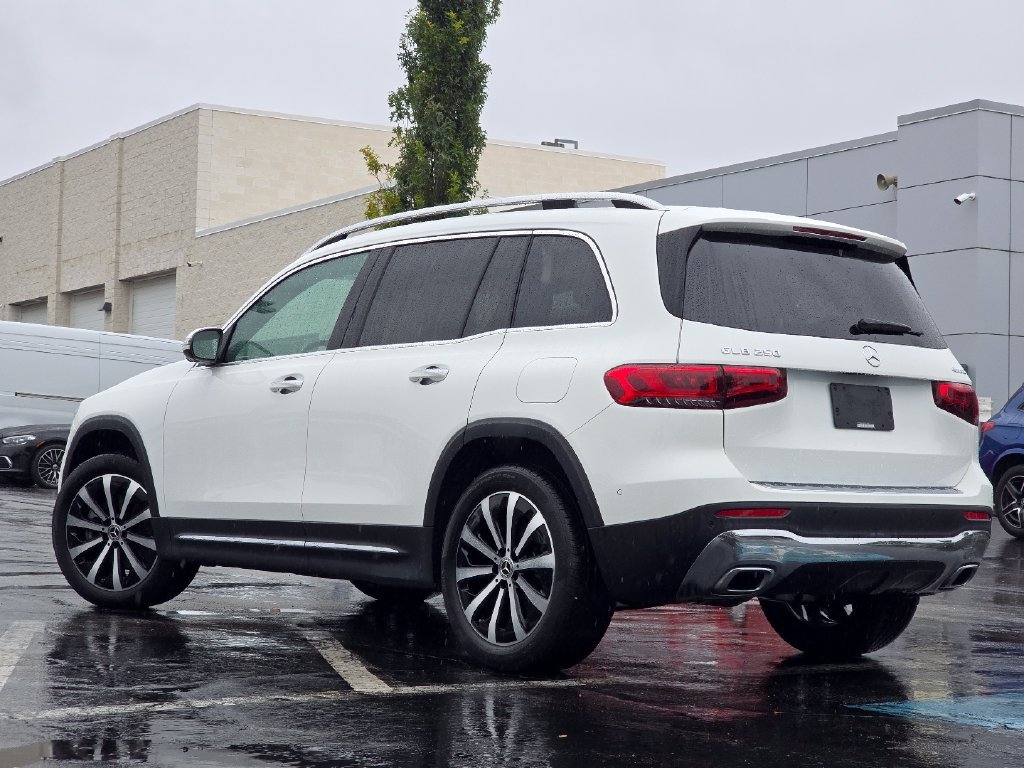 Certified Used 2023  Mercedes-Benz GLB 250 image 20