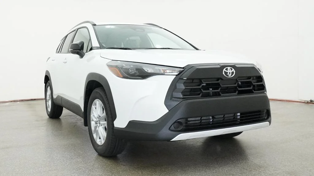 New 2026 Wind Chill Pearl Toyota LE image 7