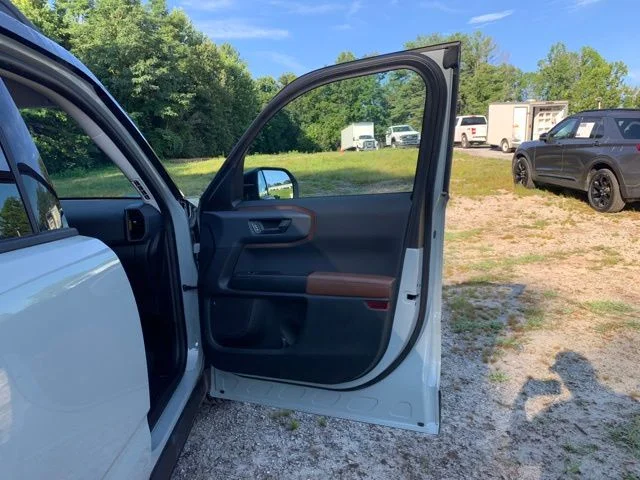 Used 2021 Green Ford Outer Banks image 15