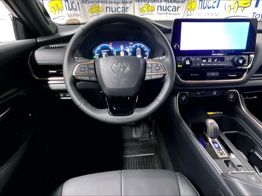 Used 2026 Black Toyota MAX Limited image 18