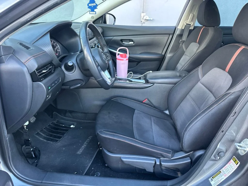 Used 2021 Gray Nissan SR image 17