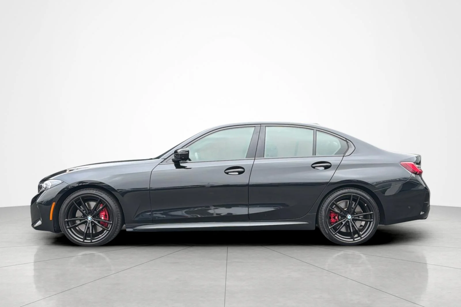 Used 2023 Black Sapphire Metallic BMW 330i image 2