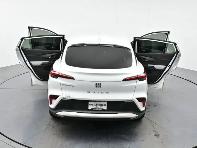 Used 2025 Summit White Buick Preferred image 39