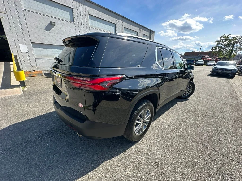 Used 2024 Black Chevrolet LT Cloth image 5