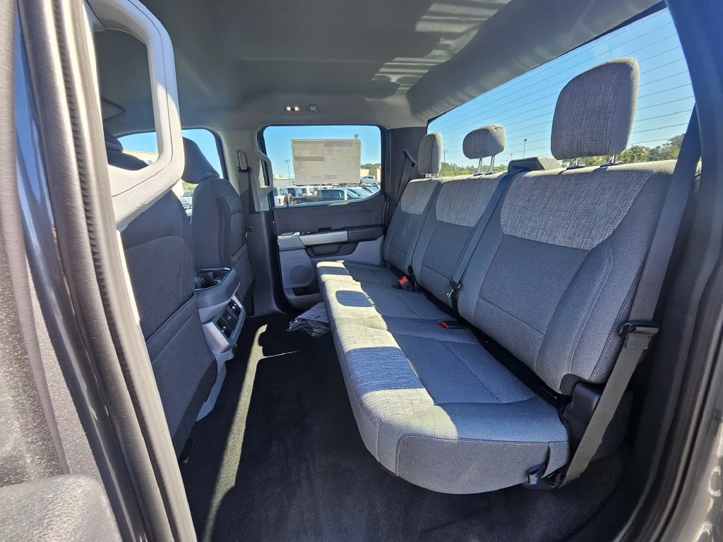 New 2027 Gray Ford XLT image 12