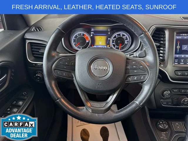 Used 2019 Red Jeep Trailhawk image 11