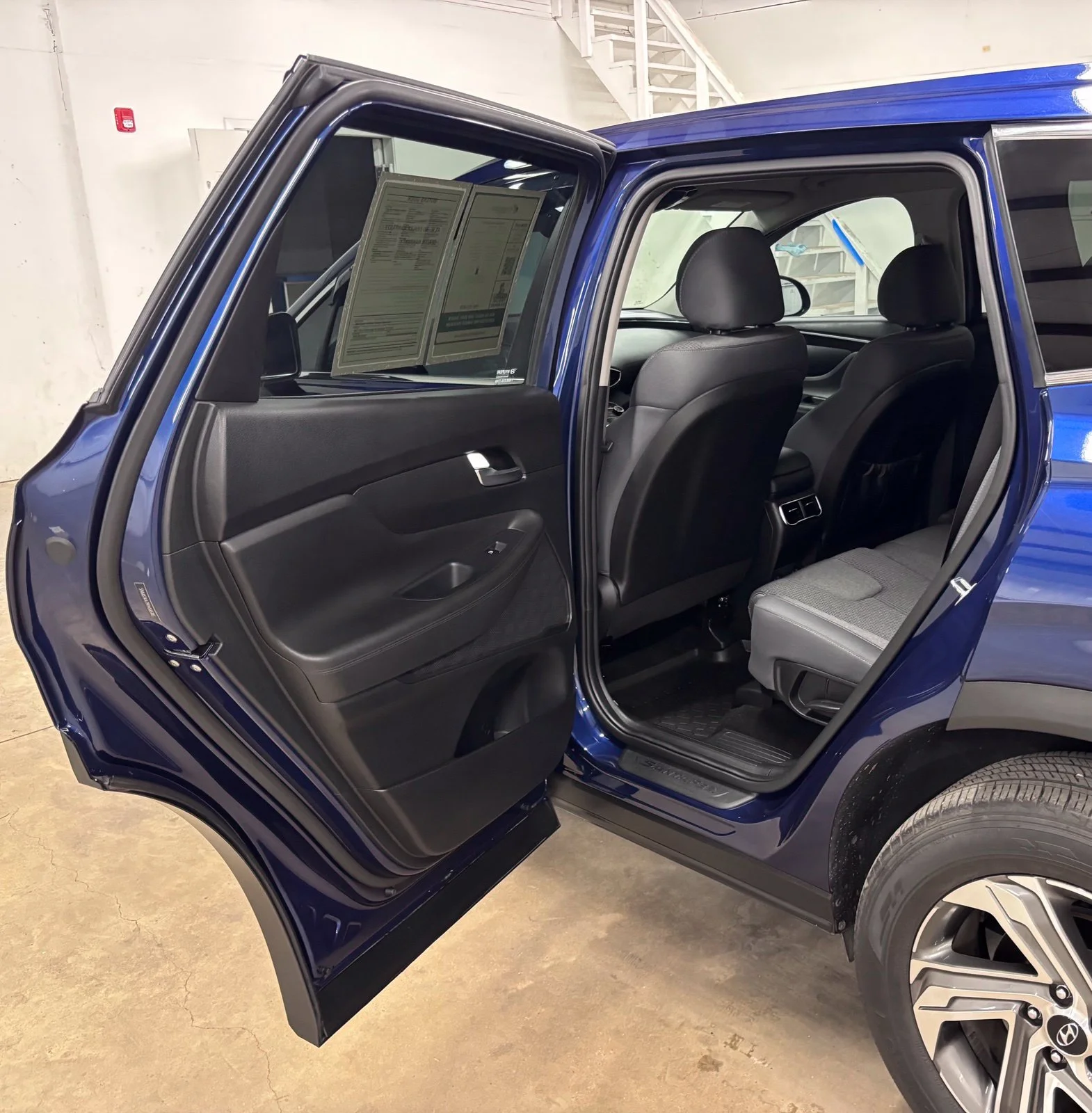 Certified Used 2023 Blue Hyundai SE image 23